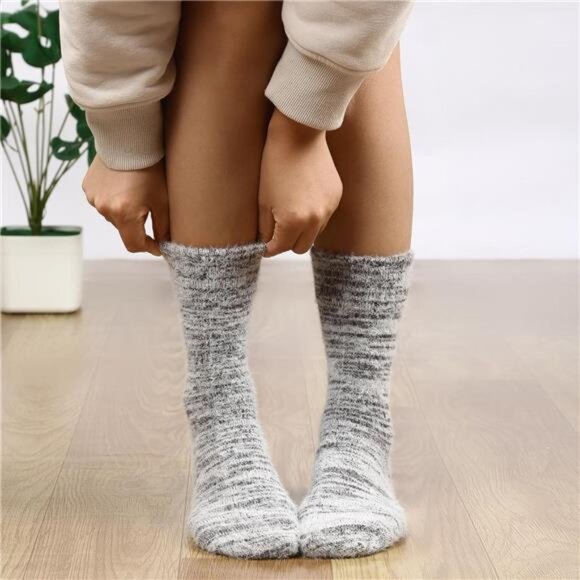 New 5 Pairs Fuzzy Soft Cozy Comfortable Socks for Women, Casual Sleep Comfy Sock - Picture 4 of 6